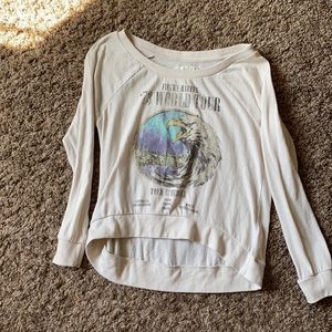 Graphic crop quarter sleeve